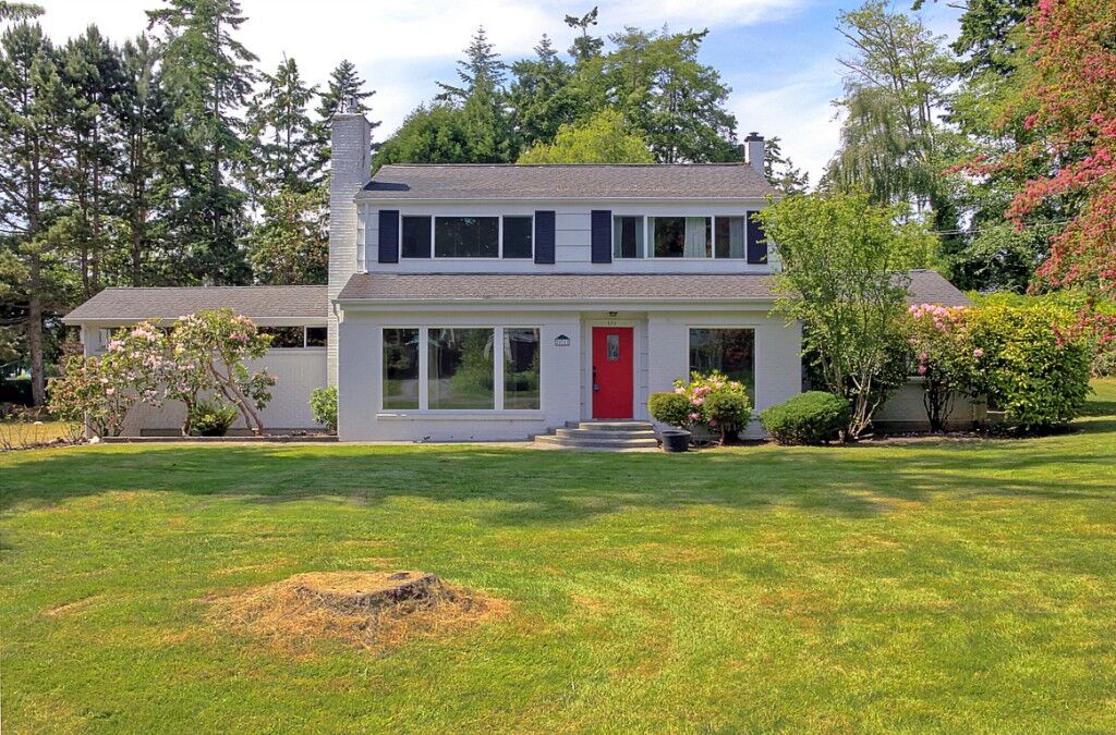 Property Photo: 871 N Park Ave WA 98277