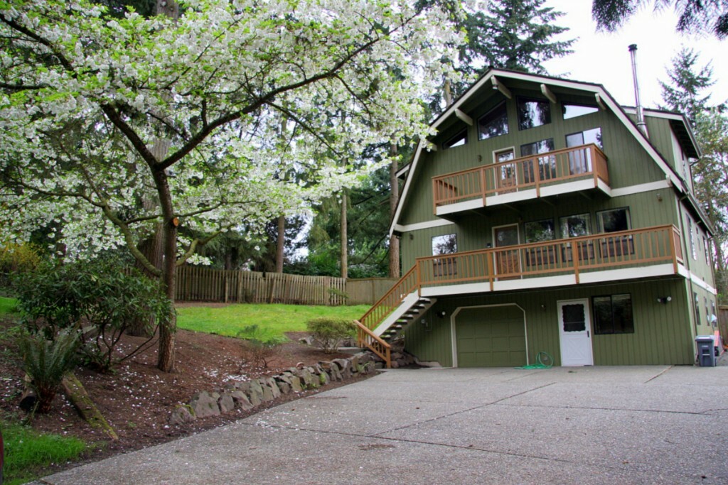 Property Photo:  3529 120th Ave SE  WA 98006 