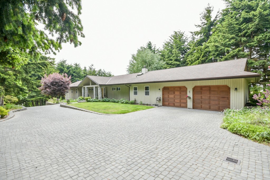 Property Photo:  2127 Skycrest Dr  WA 98239 