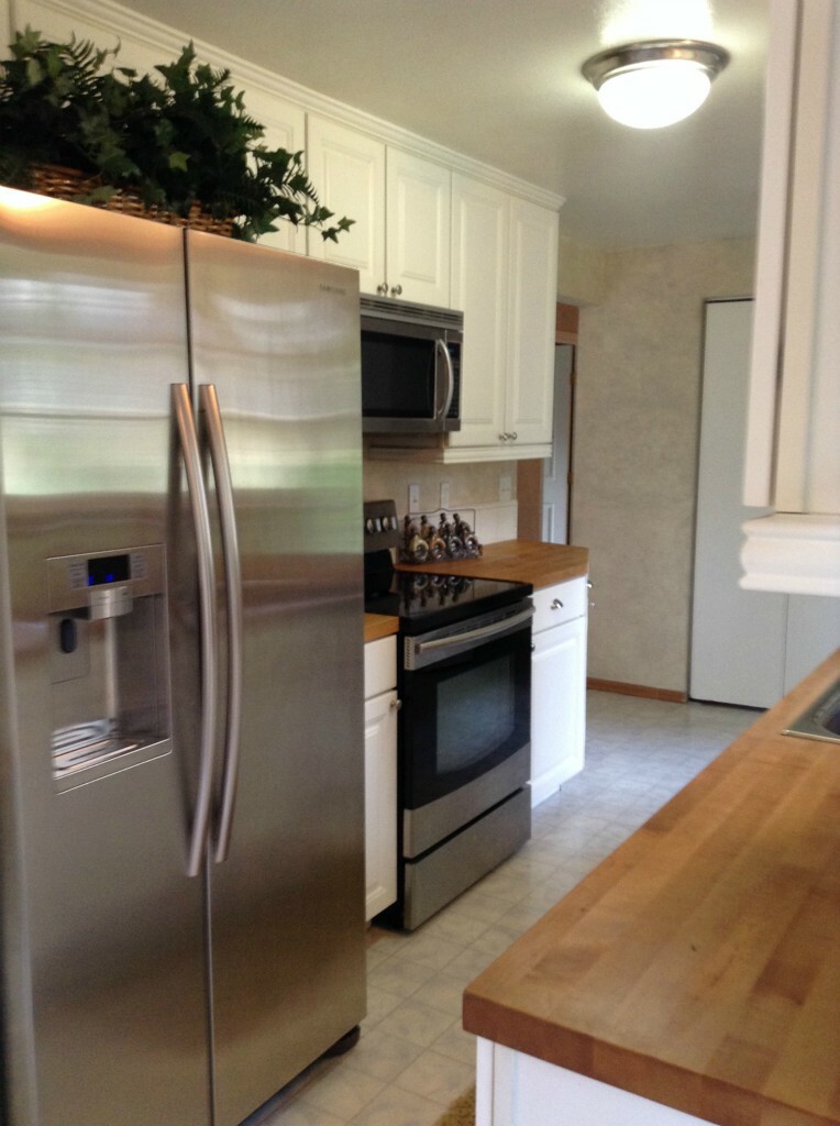 Property Photo: 30212 5th Ave S WA 98003
