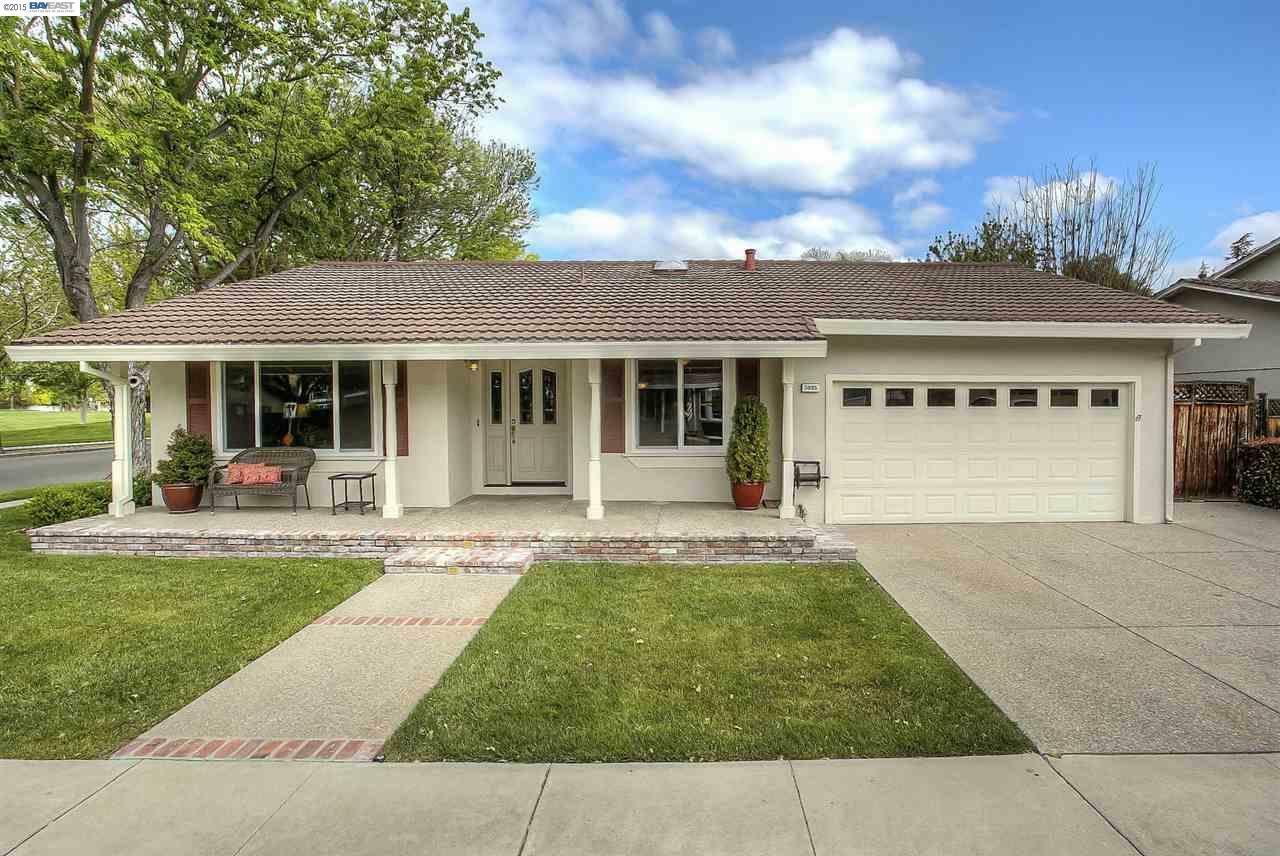 Property Photo:  5095 Blackbird Way  CA 94566 