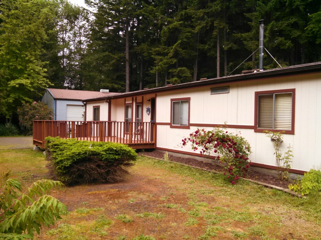 Property Photo:  8560 Glenwood Rd SW  WA 98367 