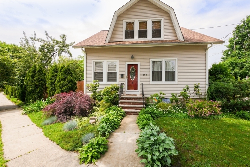 Property Photo:  252 4th Ave  NJ 07506 