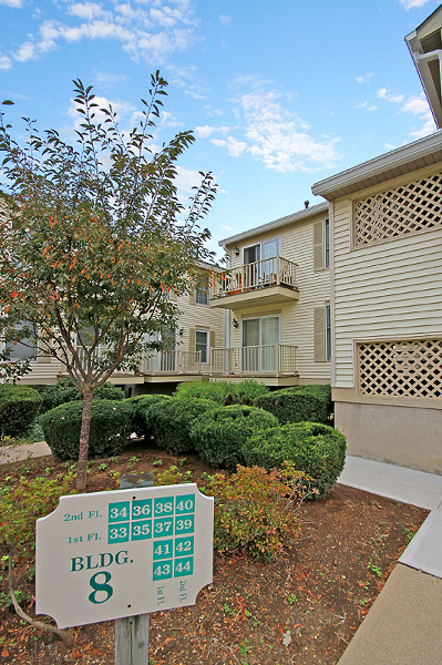 Property Photo: 42 Jamestown Rd NJ 07920