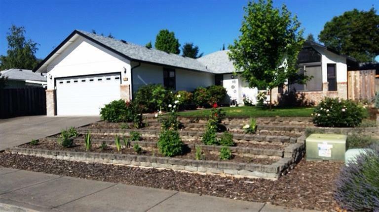 Property Photo: 434 James Circle OR 97540