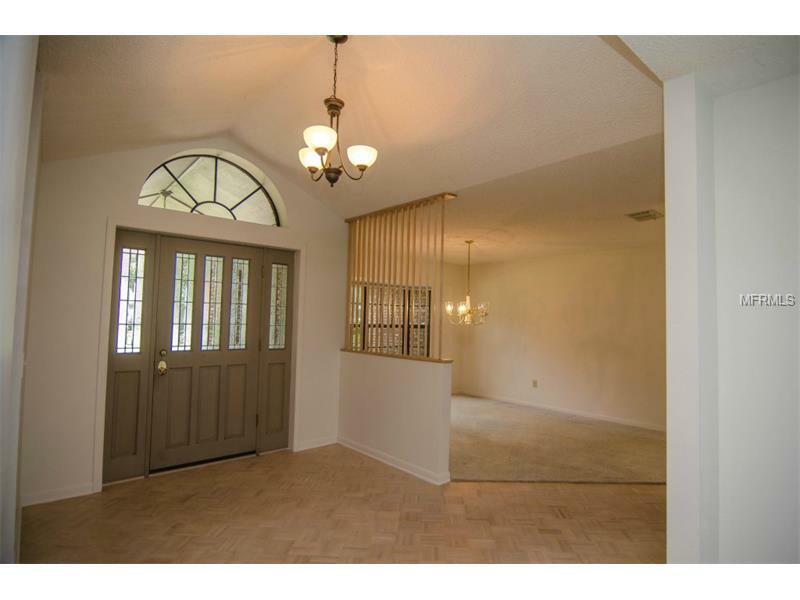 Property Photo:  2811 Hammock Drive  FL 33566 