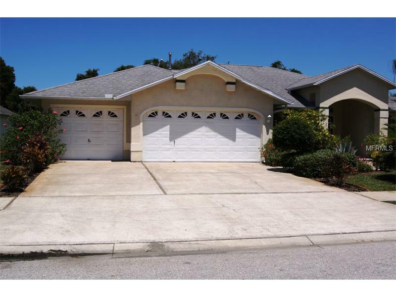Property Photo: 718 Hidden Lake Drive FL 34689
