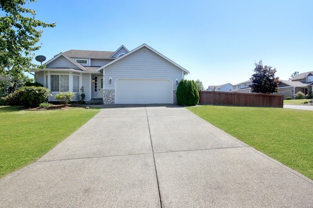 Property Photo:  14021 68th Ave E  WA 98373