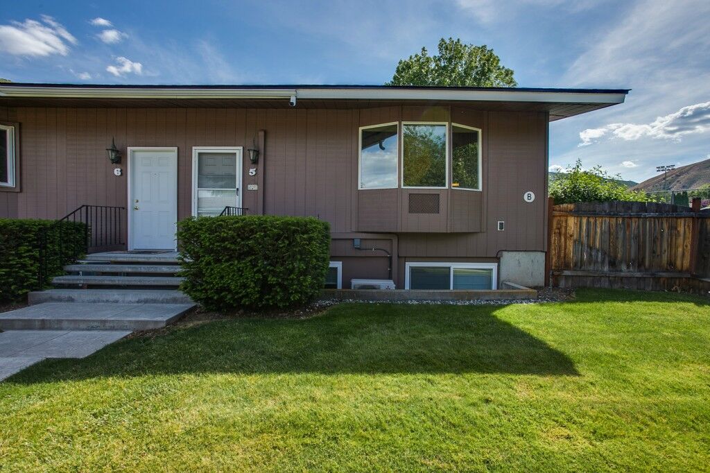 Property Photo:  1815 Number 2 Canyon Rd 5  WA 98801 