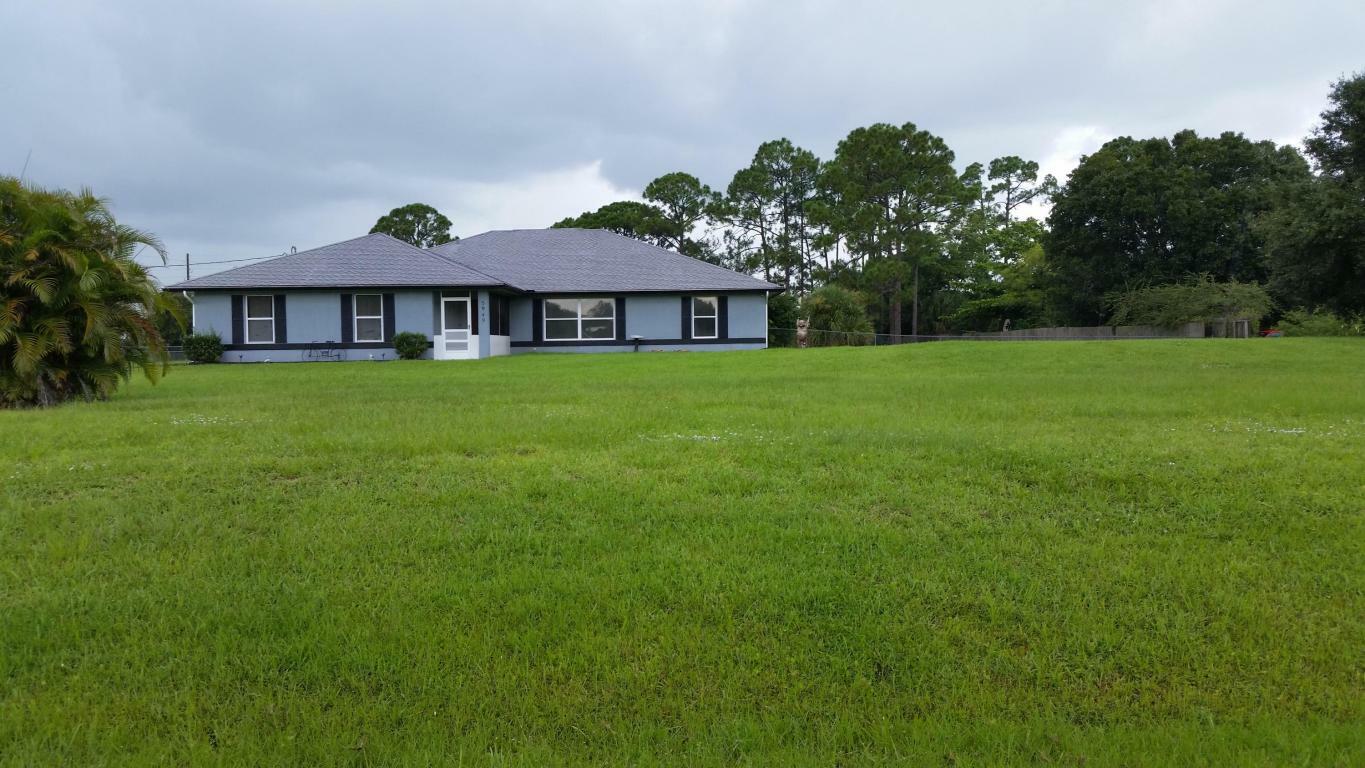 Property Photo:  5949 Clydesdale Lane  FL 34987 