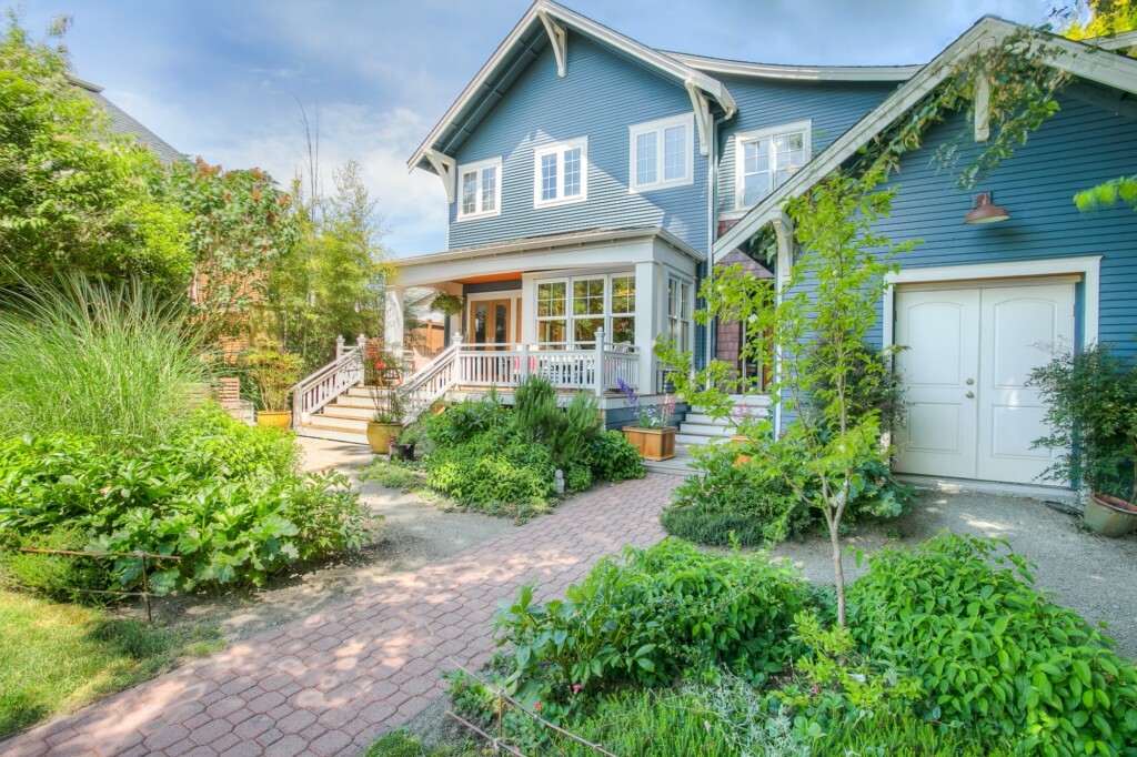 Property Photo: 3040 NW 58th St WA 98107