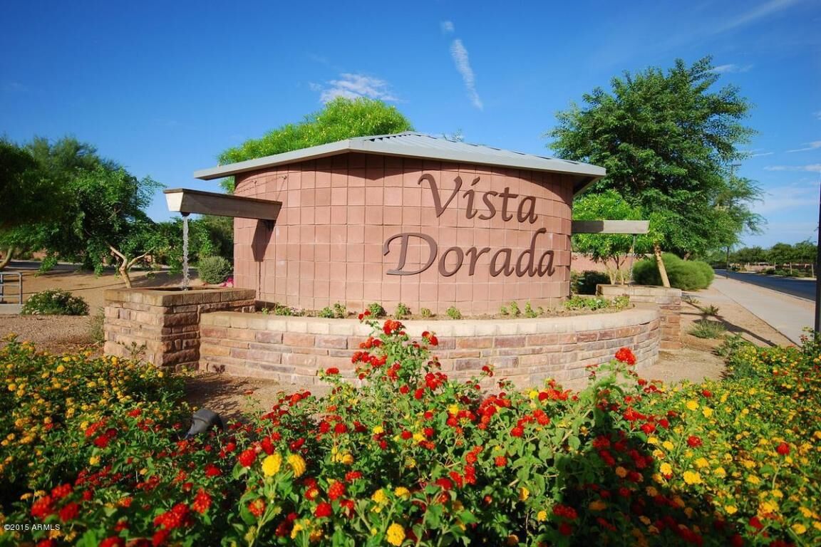 Property Photo: 1250 E Indigo Street AZ 85298