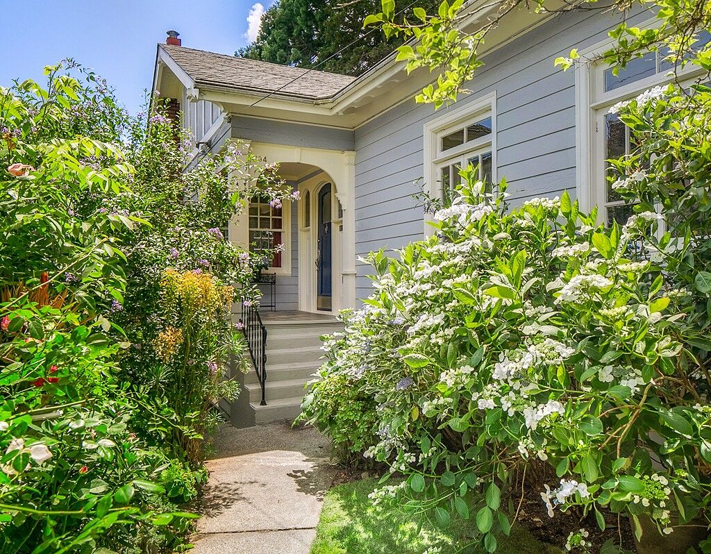 Property Photo: 1134 1136 Newport Way WA 98122