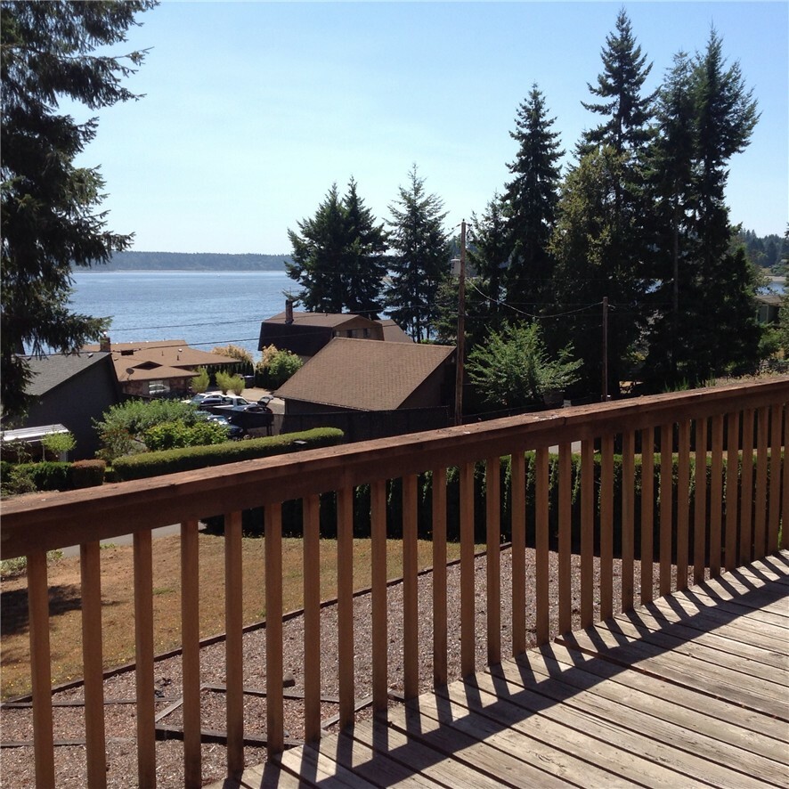 Property Photo:  891 E Treasure Island Drive  WA 98524 