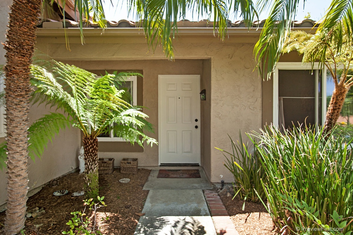 Property Photo:  7921 Terraza Disoma  CA 92009 