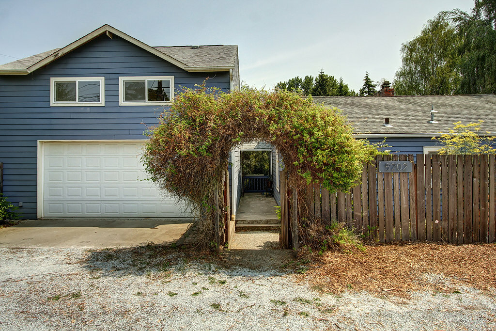 Property Photo:  5202 21st Ave SW  WA 98106 