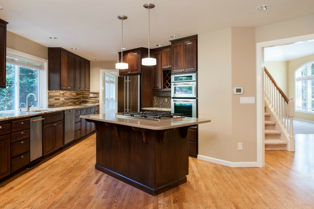 Property Photo: 5860 NW Lac Leman Dr WA 98027