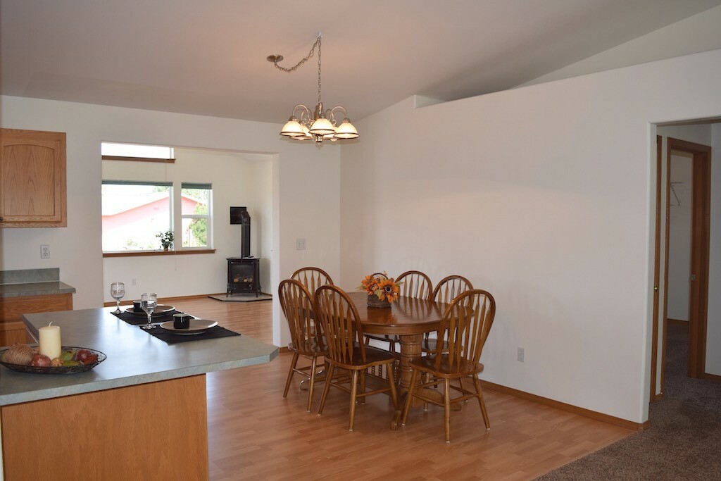 Property Photo: 1285 Uplands Dr WA 98282