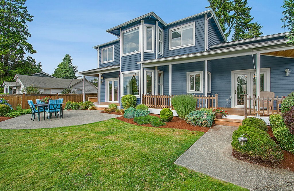 Property Photo:  714 S 7th St  WA 98033 