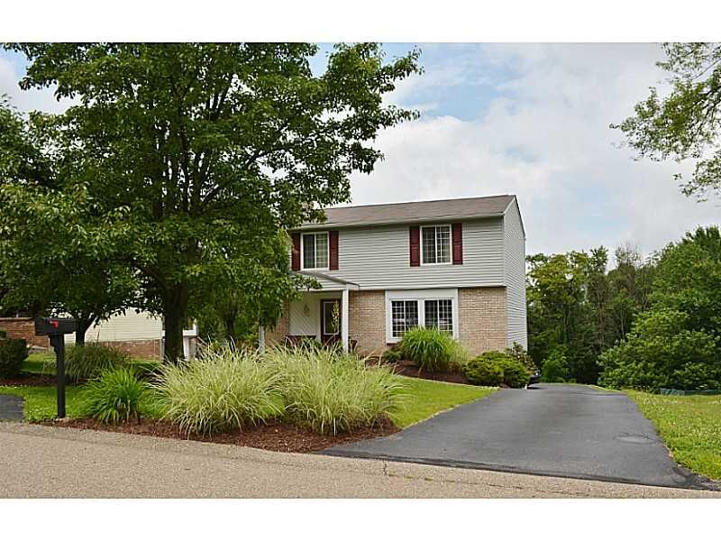 Property Photo:  109 Phillips Lane  PA 15136 