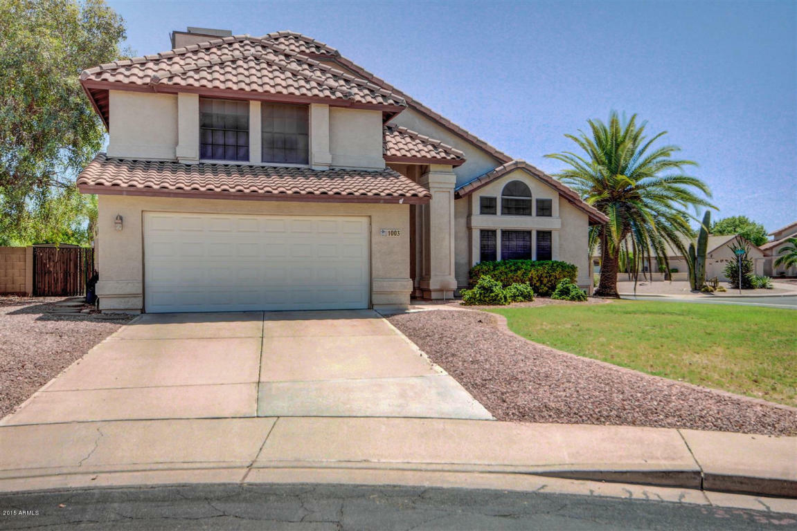 Property Photo:  1003 N Sunview Circle  AZ 85205 