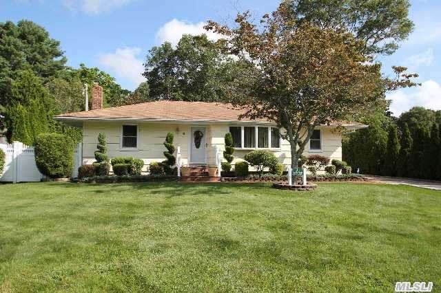 3 Division Street  Holtsville NY 11742 photo