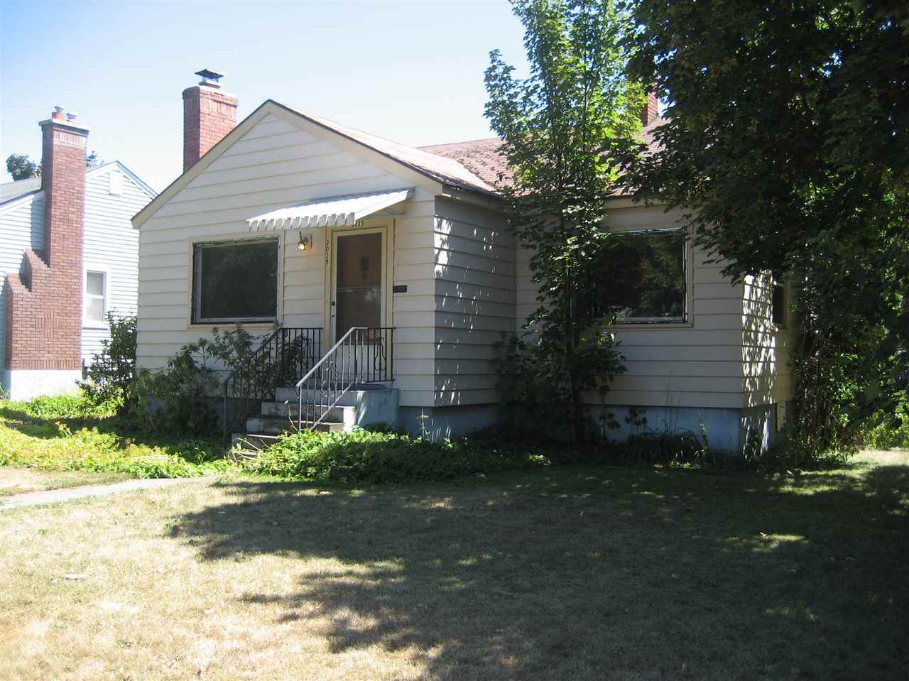 Property Photo: 3029 W Fairview Ave WA 99205