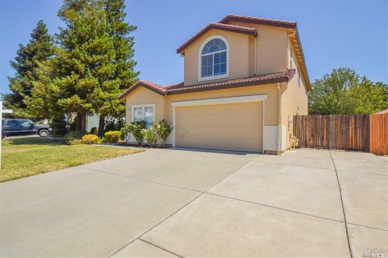 Property Photo:  880 Sapphire Circle  CA 95687 