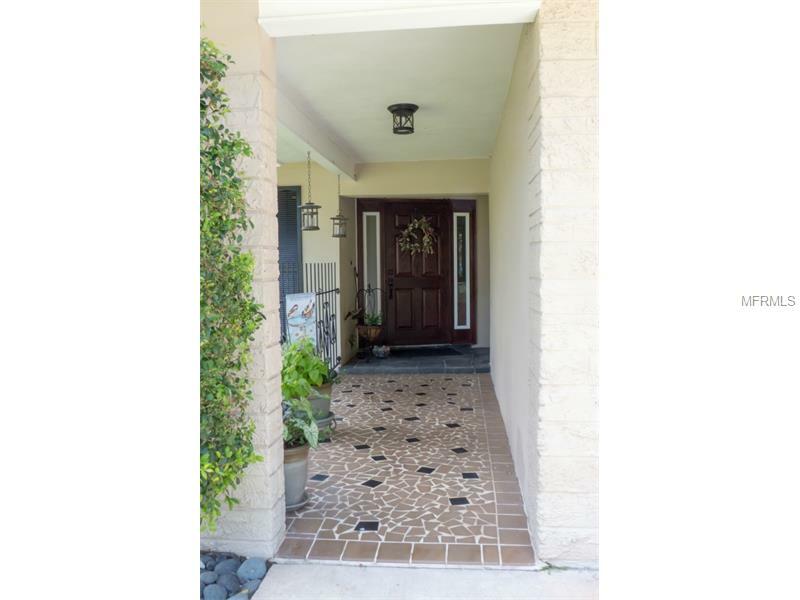 Property Photo:  1974 Arvis Circle W  FL 33764 