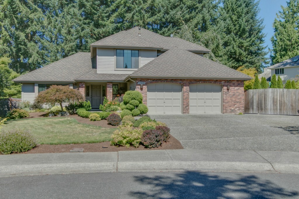 Property Photo: 17410 NE 140th Place WA 98052