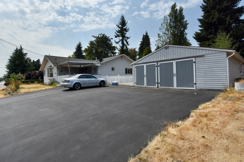 Property Photo:  3770 S 172nd St  WA 98188 