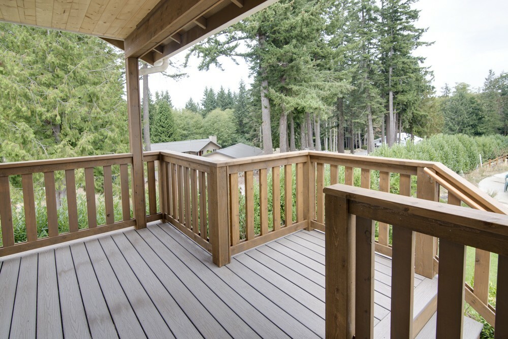 Property Photo:  2537 Hewlett Ct  WA 98229 