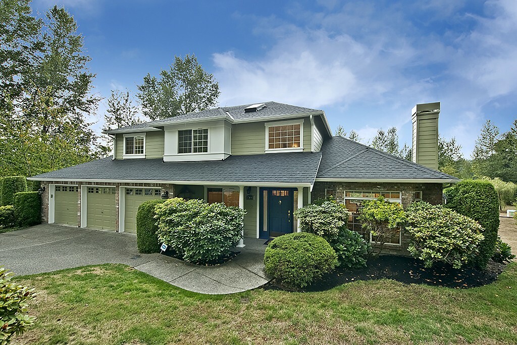 Property Photo:  17007 183rd Place NE  WA 98072 