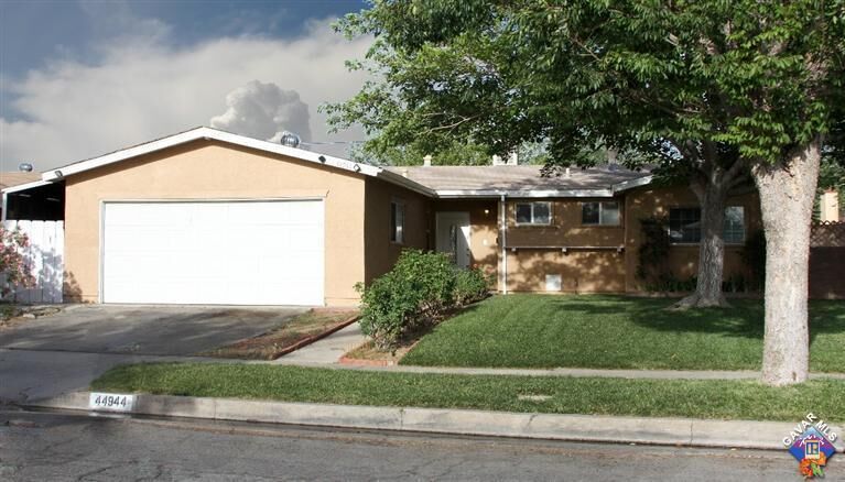 Property Photo:  44944 Andale Avenue  CA 93535 