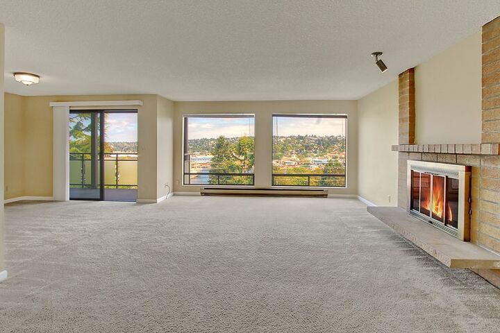 Property Photo: 932 W Emerson 932B WA 98119