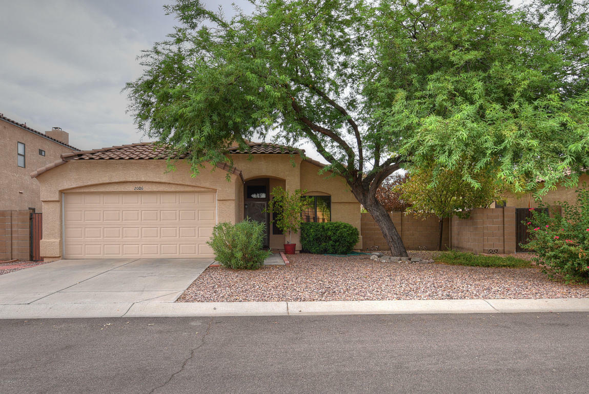 Property Photo:  2006 W Tracy Lane  AZ 85023 