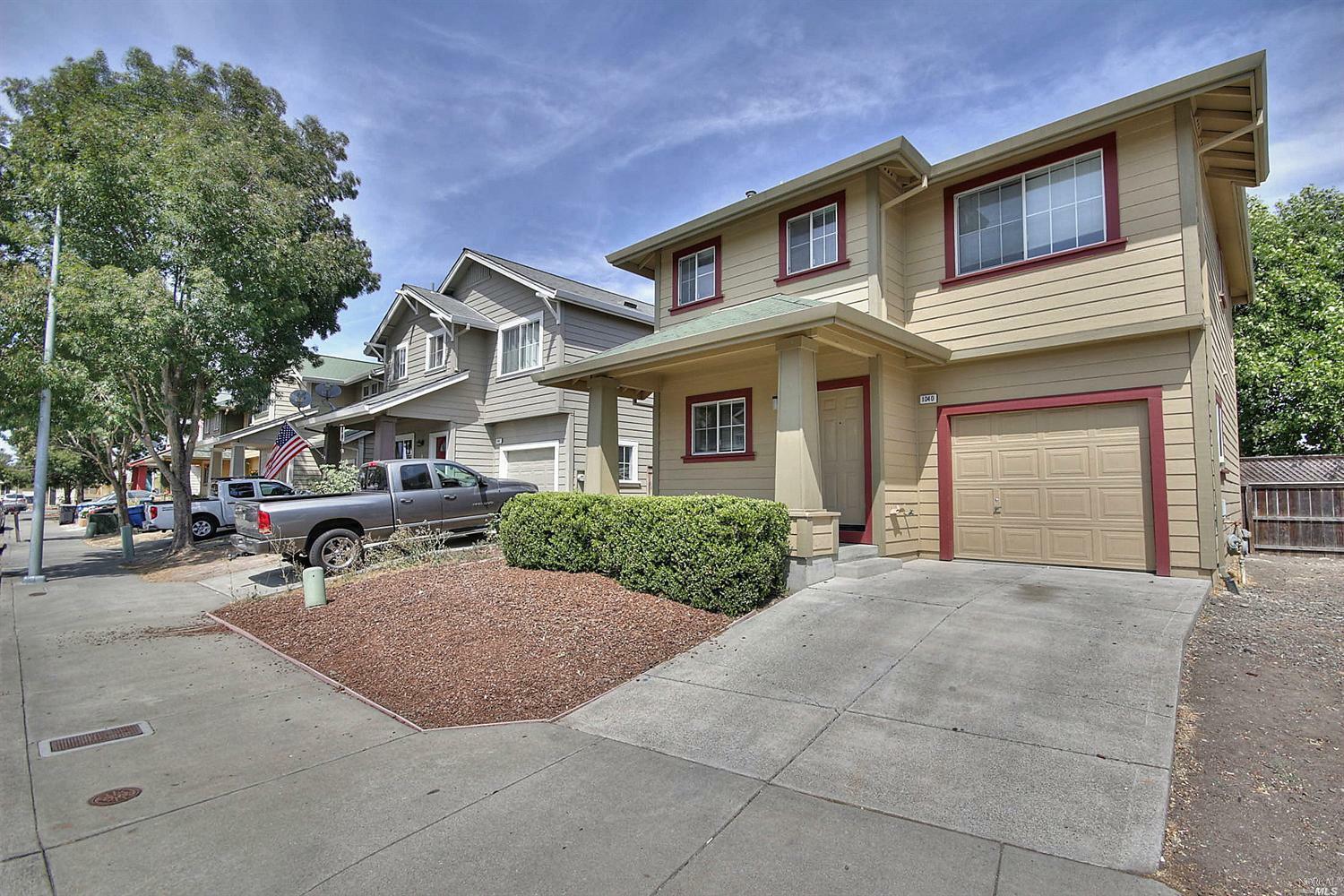 Property Photo:  1040 Aston Circle  CA 95404 