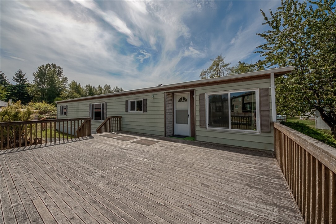 Property Photo: 5526 122nd St E WA 98373