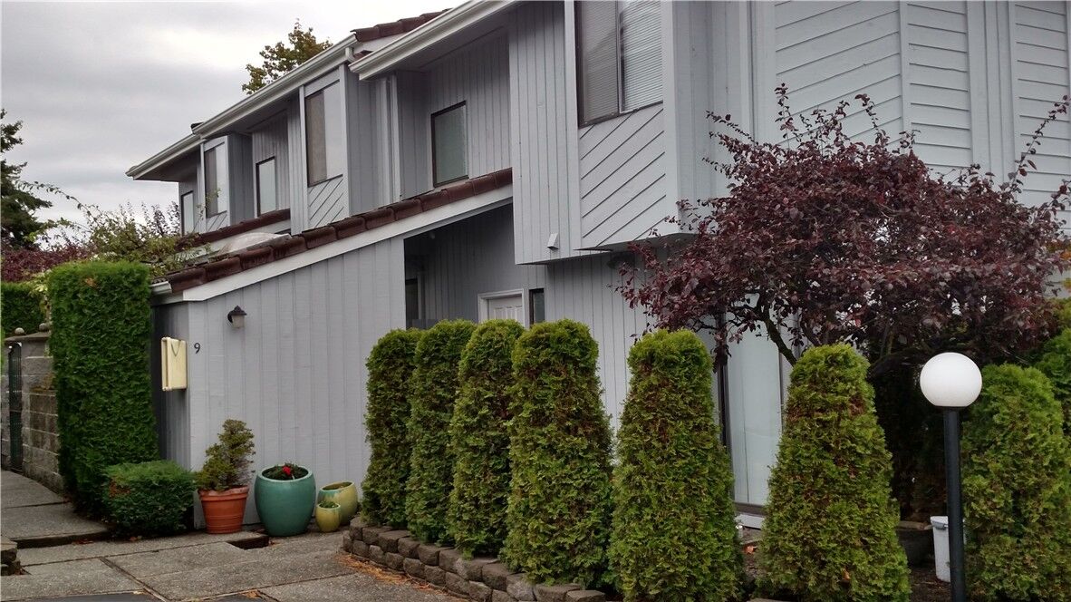 Property Photo:  1616 Skyline Wy 11  WA 98221 