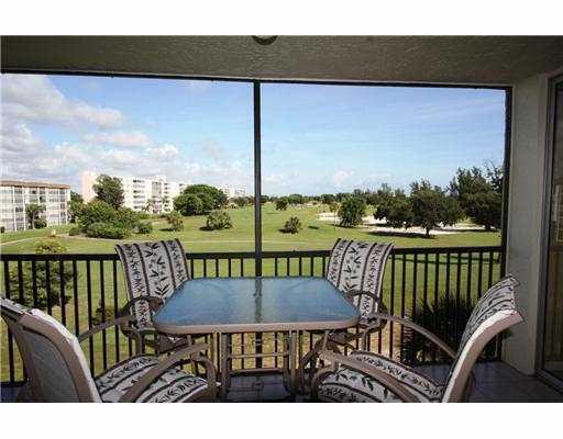 5280 NW 2nd Avenue 413  Boca Raton FL 33487 photo