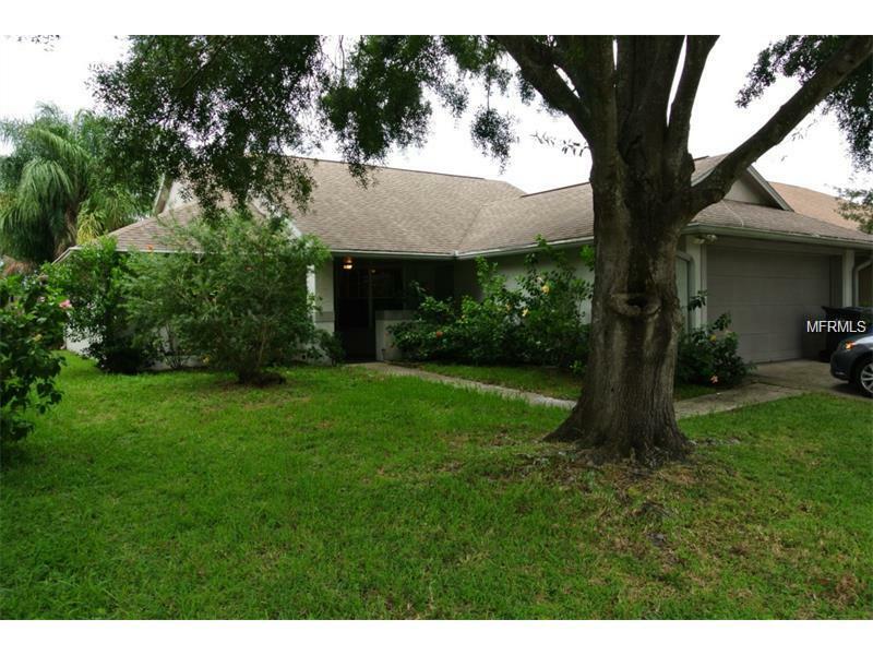 Property Photo: 1118 Tuxford Drive FL 33511