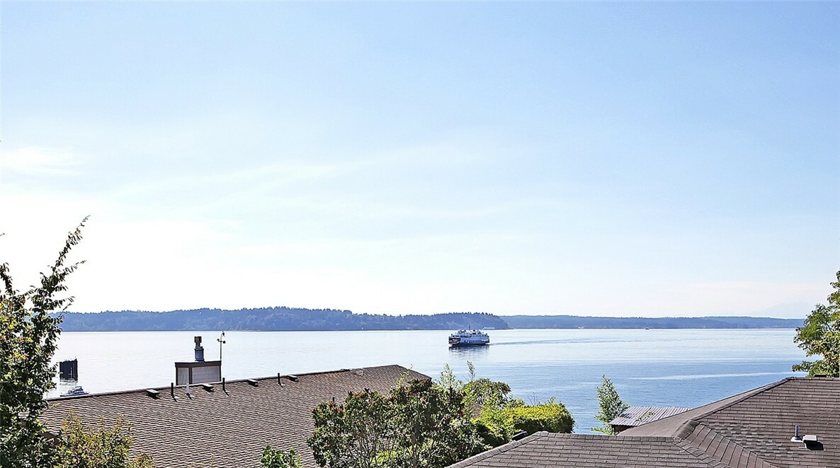 Property Photo:  8631 Fauntleroy Wy SW  WA 98136 