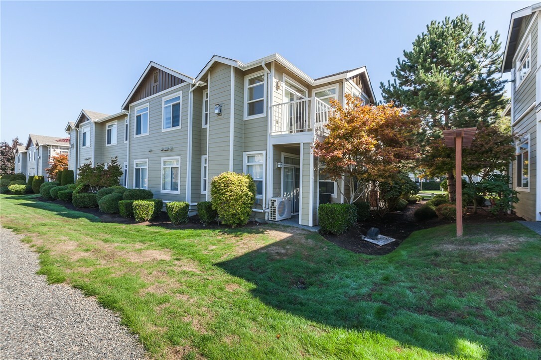 Property Photo: 537 241st Lane WA 98074