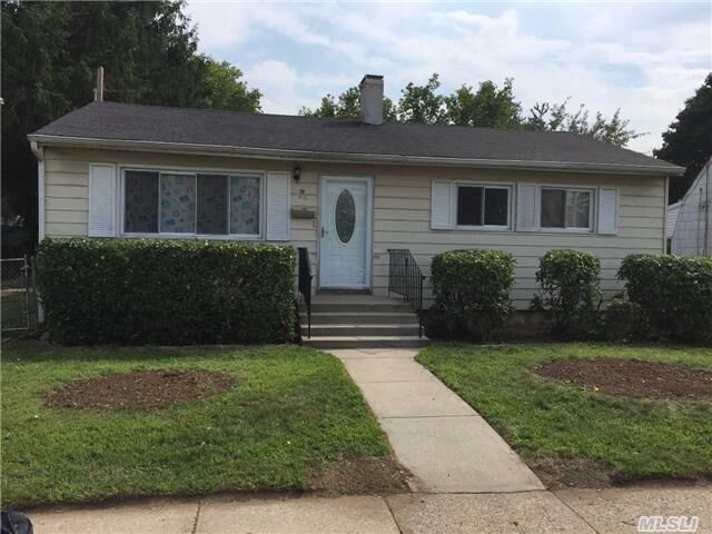 Property Photo:  18 Kemp Ave  NY 11542 