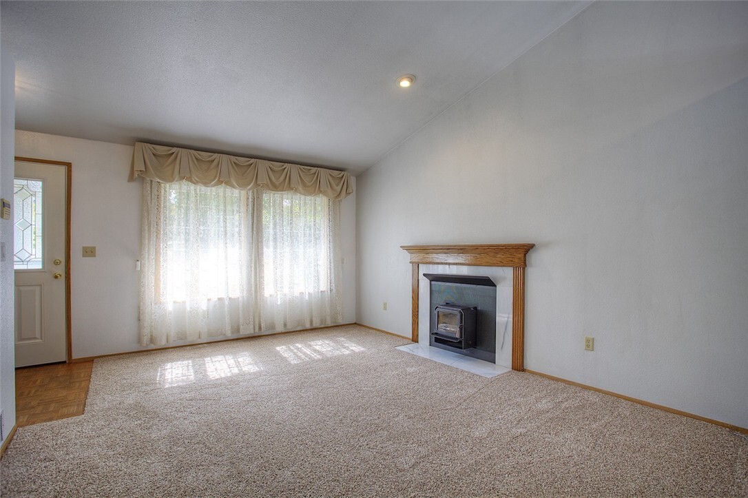 Property Photo: 9403 Kenwood Dr SW WA 98498