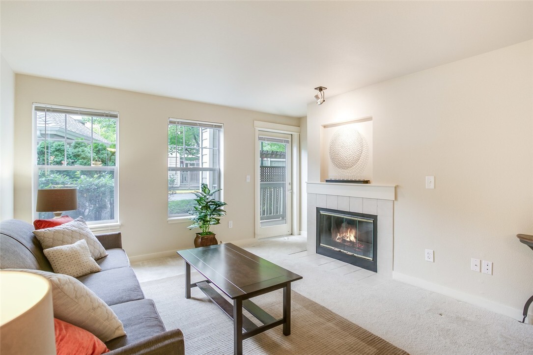 Property Photo:  7711 NE 175th St B101  WA 98028 