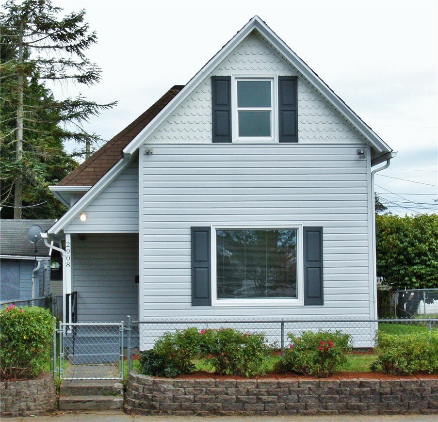 Property Photo:  2908 S 13th St  WA 98405 