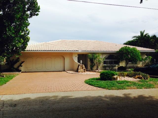 Property Photo: 17 Fort Royal Isle FL 33308