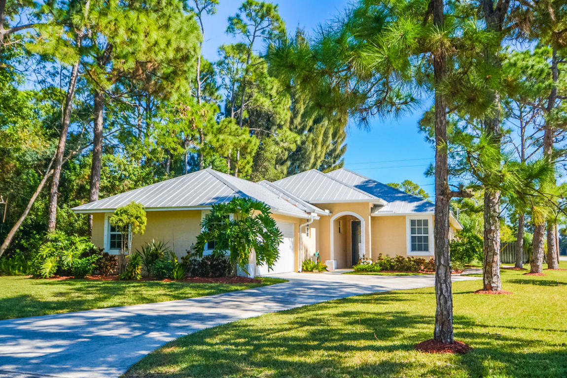 Property Photo:  5331 SE Celestial Circle  FL 34997 