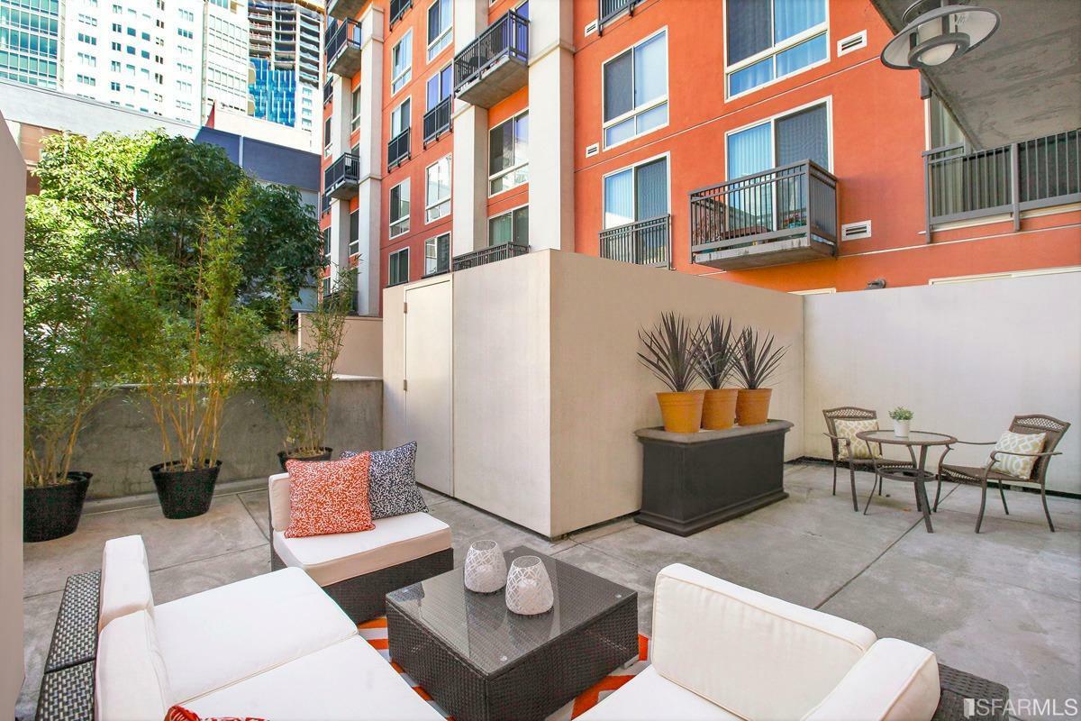 Property Photo: 50 Lansing Street 107 CA 94105